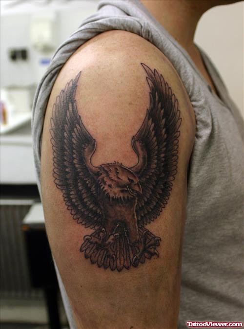 Dark Ink Eagle Tattoo On Right Half Sleeve