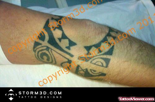 Amazing Polynesian Elbow Tattoo