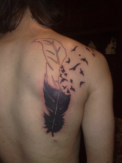 Inspiring Right BAck SHoulder Feather Tattoo
