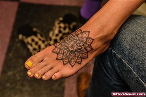 Amazing Grey Ink Geometric Dotwork Feminine Tattoo On Foot