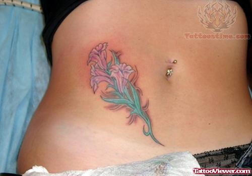 Feminine Tattoo Designs On Hip