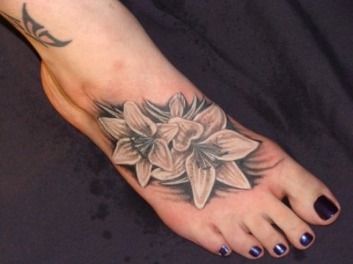 Grey Flowers Feminine Tattoo On Foot