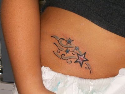 Stars Feminine Tattoo On Hip