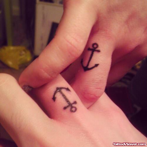 Black Ink Anchor Finger Tattoos