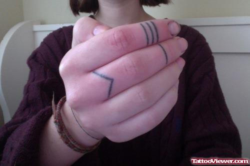 Arrows Finger Tattoo For Girls