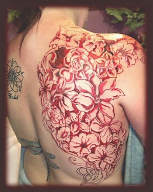 Unique Hawaiian Flower Tattoo On Right Back Shoulder