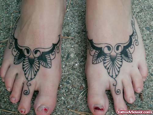 Henna Design Tattoo On Feet
