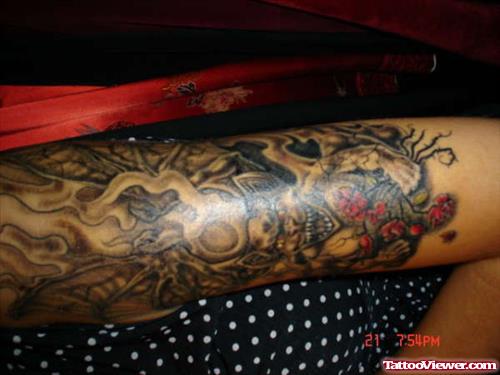 Attractive Dark Ink Gargoyle Tattoo