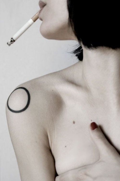 Black Circle Geometric Tattoo On Shoulder