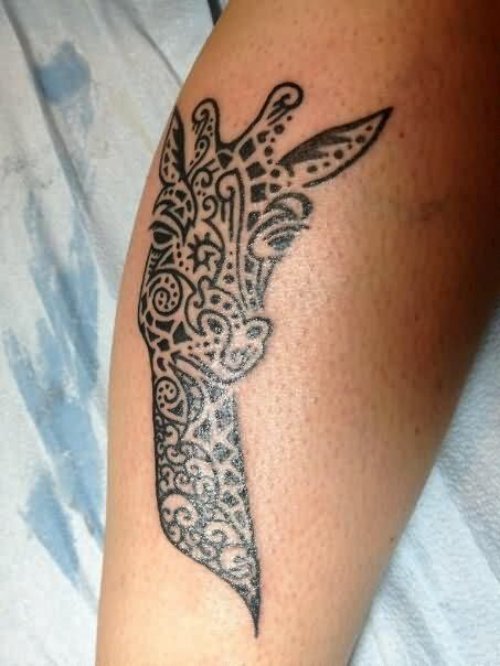 Awesome Black Ink Giraffe Tattoo On Leg