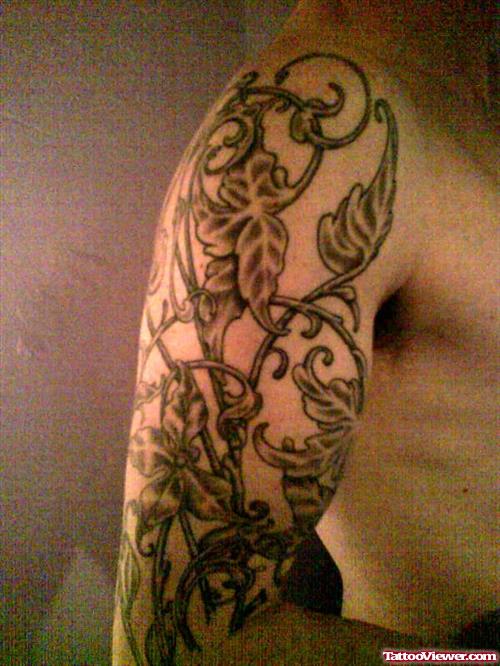 Gothic Tattoo On Man Right Sleeve