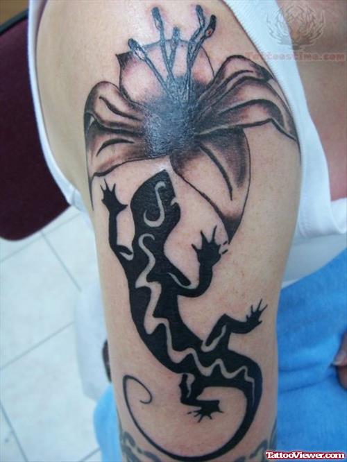 Beautiful Flower And Lizard Tattoo On Half Sleeve