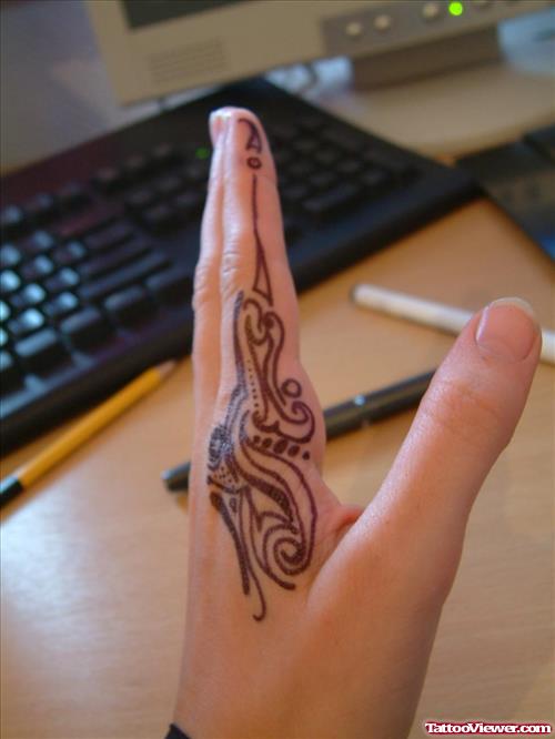 Attractive Tribal Side Hand Tattoo