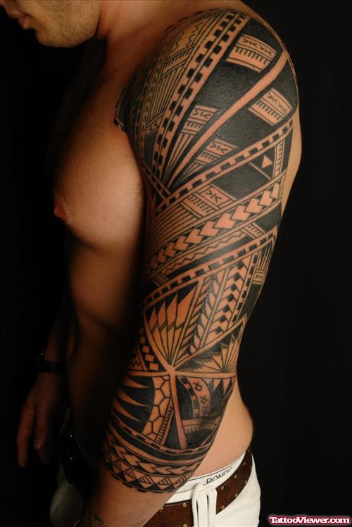 Attractive Tribal Hawaiian Tattoo On Left Sleeve