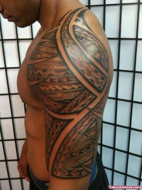Beautiful Hawaiian Tattoo On Left Half SLeeve
