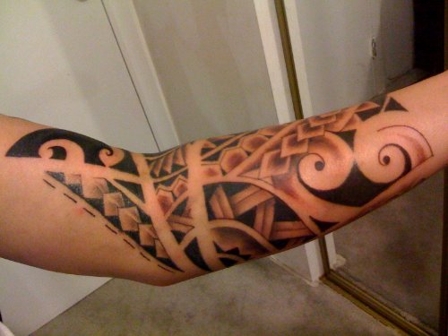 Hawaiian Tattoo On Man Sleeve