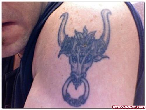 Amazing Grey Ink Bull Head Tattoo On Left Shoulder