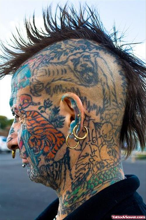 Attractive Colored Head Tattoo For Men