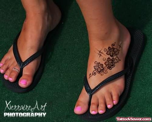Flower Design Tattoo On Heel