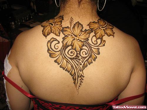 Grey Ink Henna Tattoos On Girl Upperback