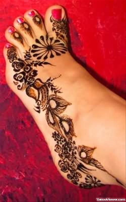 Henna Design Tattoo On Foot
