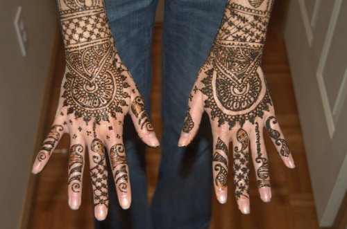 Henna Tattoos On Both Hands