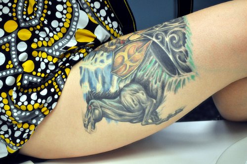 Grey Ink Horse Tattoo On Right Thigh