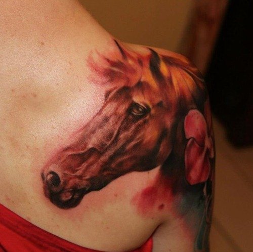 Grey Ink Horse Tattoo On Right Shoulder