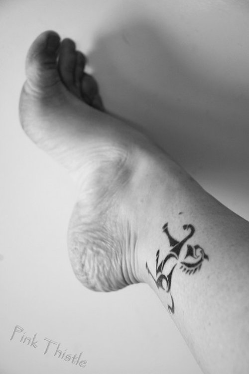Black Ink Horse Tattoo On Right Leg