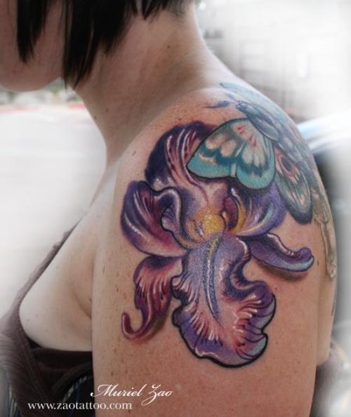 Amazing Girl Left Shoulder Iris Tattoo