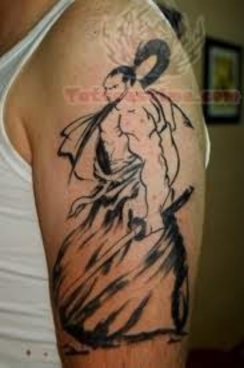 Japanese Men Tattoo On Shoulder