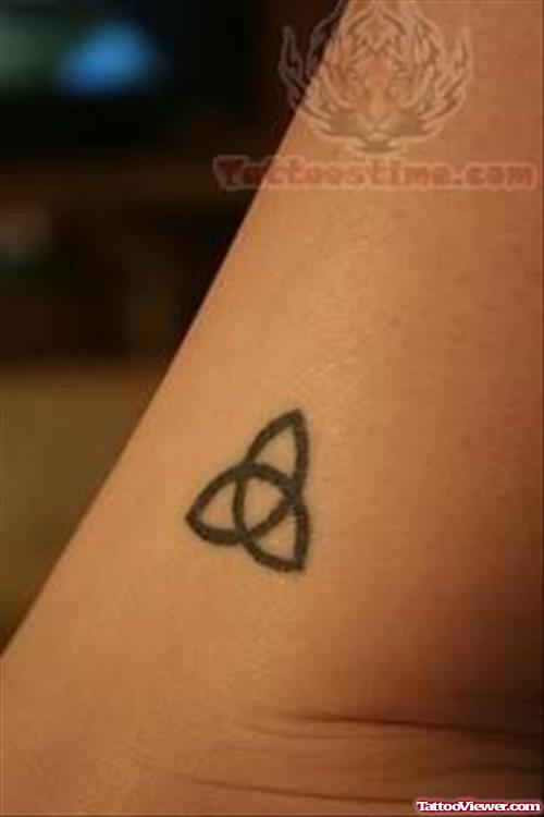 Black Triangles Knot Tattoo