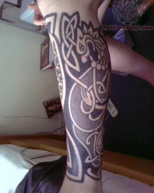 Knot Tattoo Design On Leg
