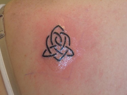 Black Ink Celtic Knot Tattoo On back