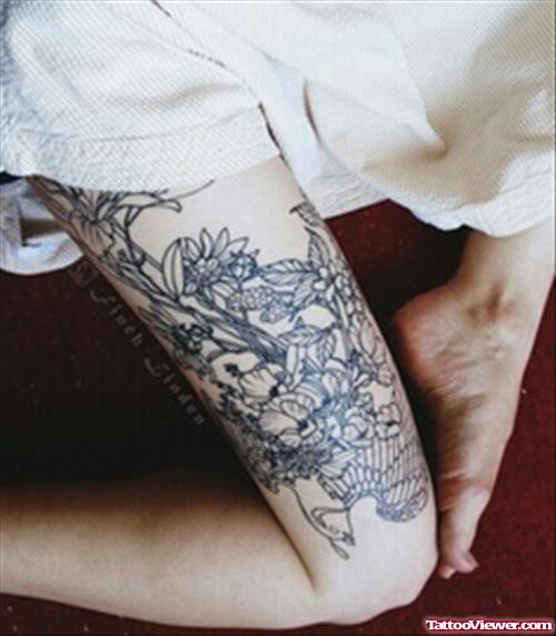 Grey Flowers Right Leg Tattoo