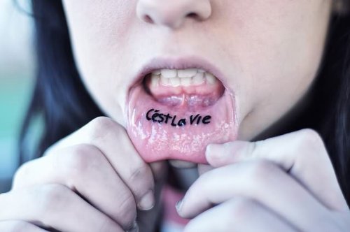 Cest Love Lip Tattoo For Girls