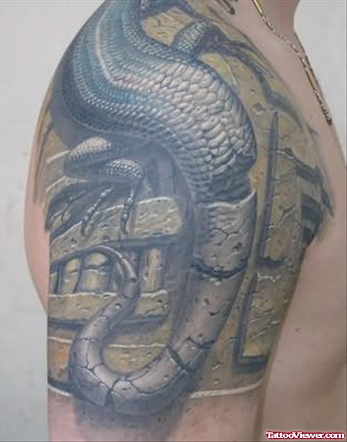 3D Lizard Tattoo On Shoulder