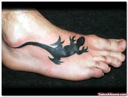 Lizard Black Tattoo On Foot