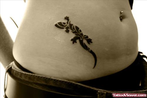 Lizard Tattoo Design On Belly