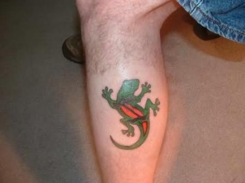 Awesome Lizard Tattoo On Back Leg