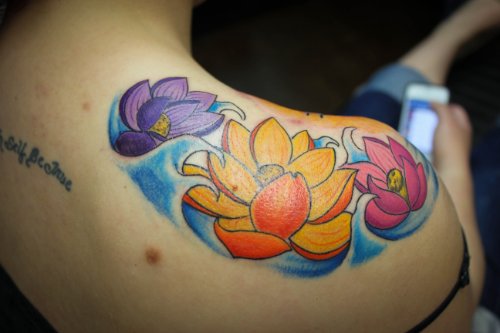 Classic Lotus Tattoo On Right Shoulder