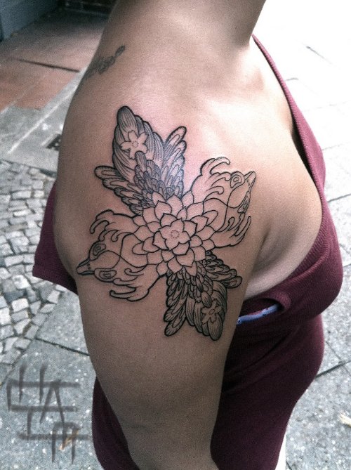 Mandala Tattoo On Girl Right Shoulder