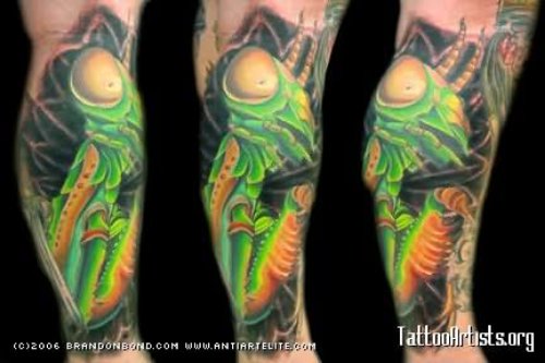 Green Ink Mantis Tattoo On Leg