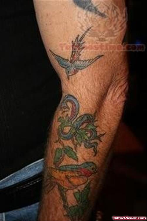 Amazing Old School Tattoo On Arm