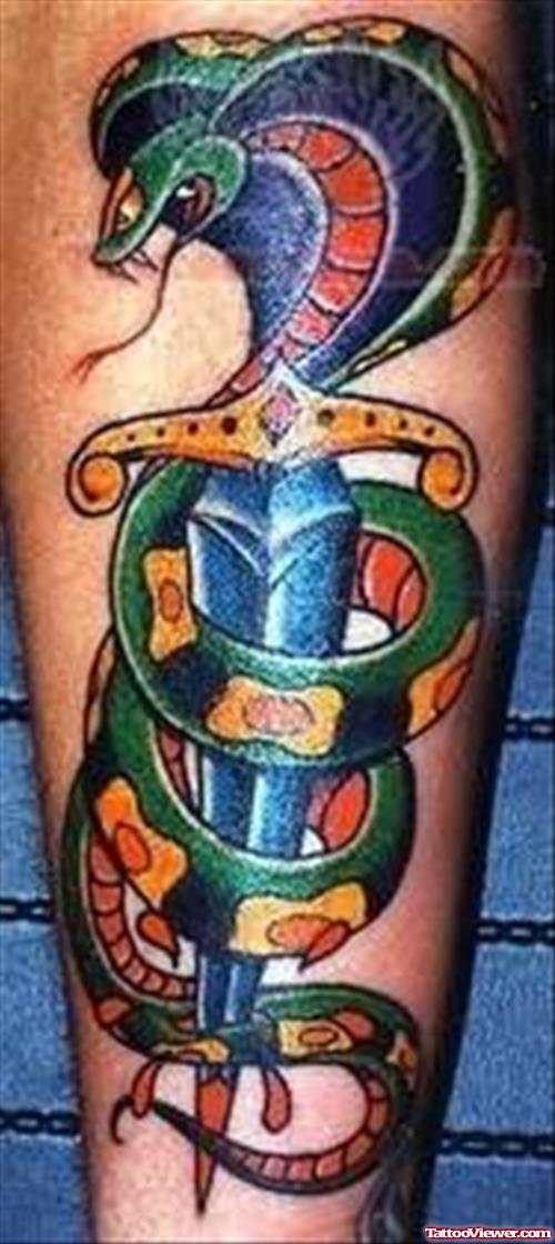 Amazing Old School Dagger Tattoo