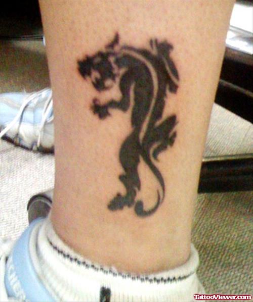 Crawling Black Panther Tattoo On Leg