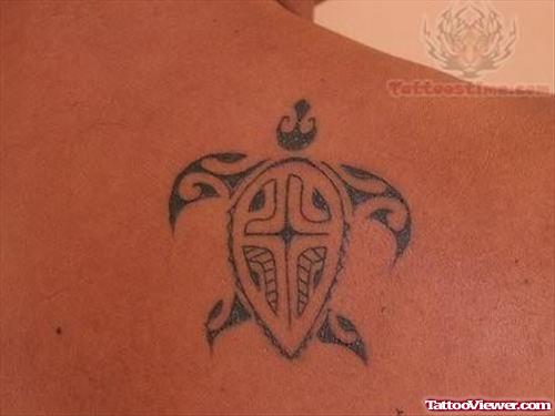 Elegant Polynesian Turtle Tattoo