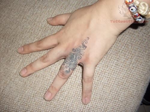 Henna Finger Ring Tattoo