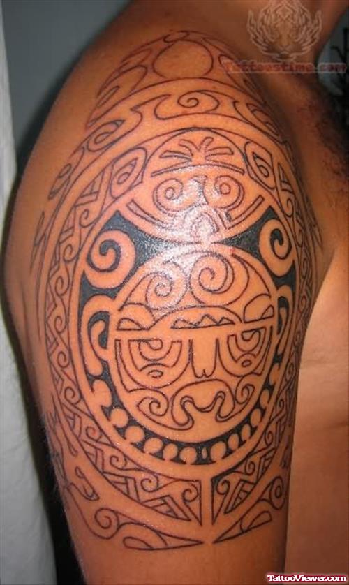 Samoan Designing Tattoo On Shoulder