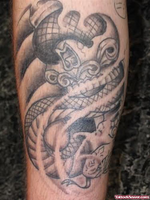 Grey Ink Snake Tattoop